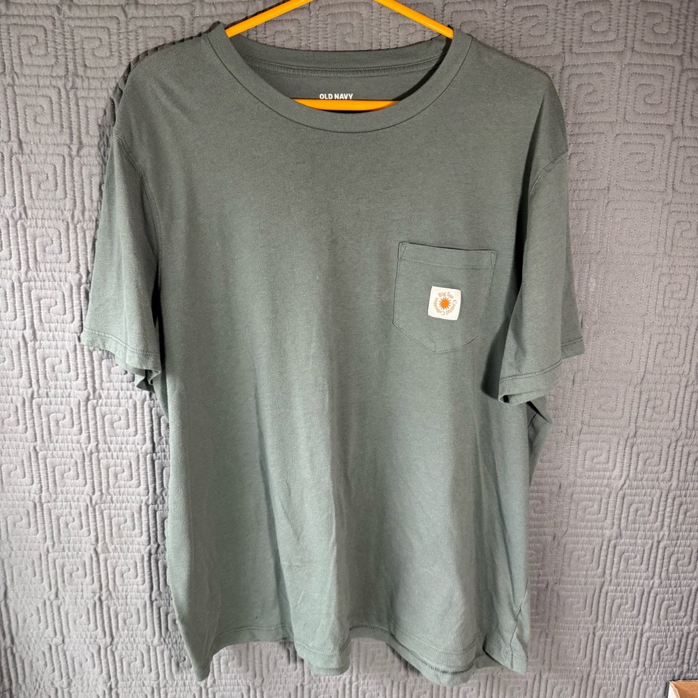 Old Navy T-Shirt Men’s XL Green Big Sur Soft Washed California